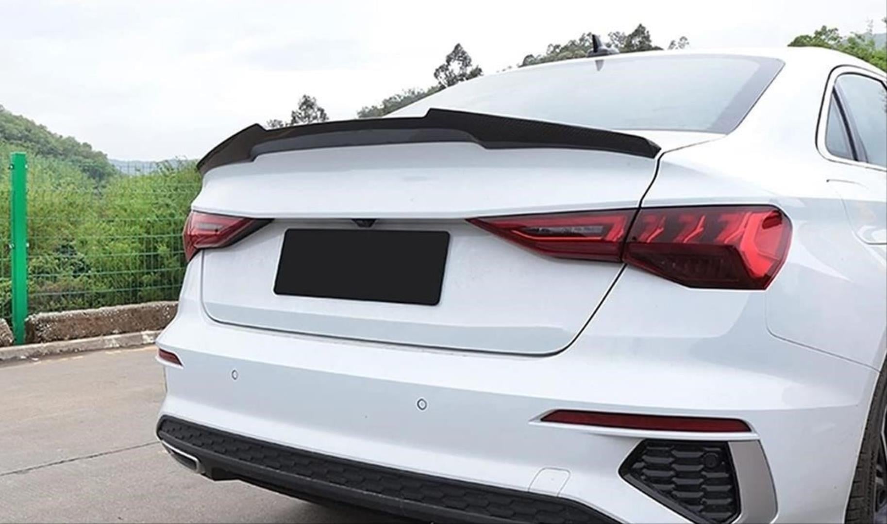 A3 2021+ SEDAN IÇIN UYUMLU M4 SPOILER - PIANO BLACK (PARLAK SIYAH)