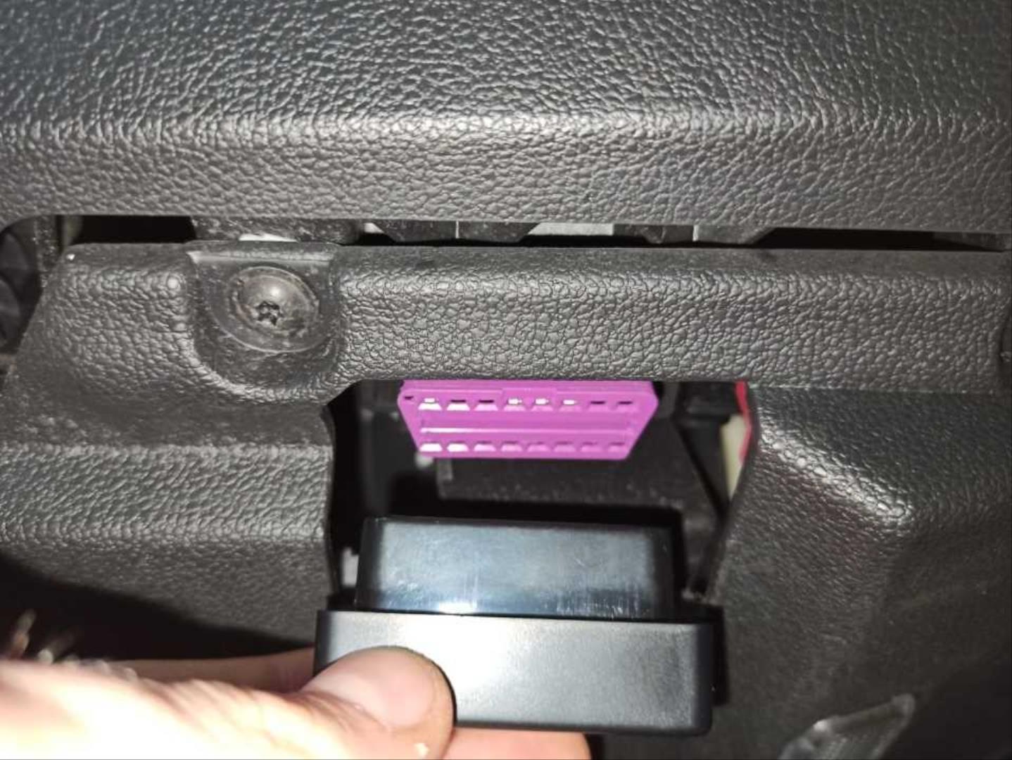 A4 2009-2016 IÇIN UYUMLU OTOMATİK CAM KAPATMA MODÜLÜ OBD