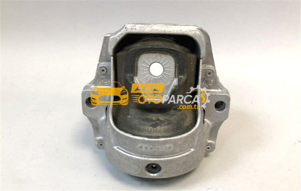 Audi SWAG 8R0199381C | Audi A4 2004-2008 Motor Kulağı Sağ