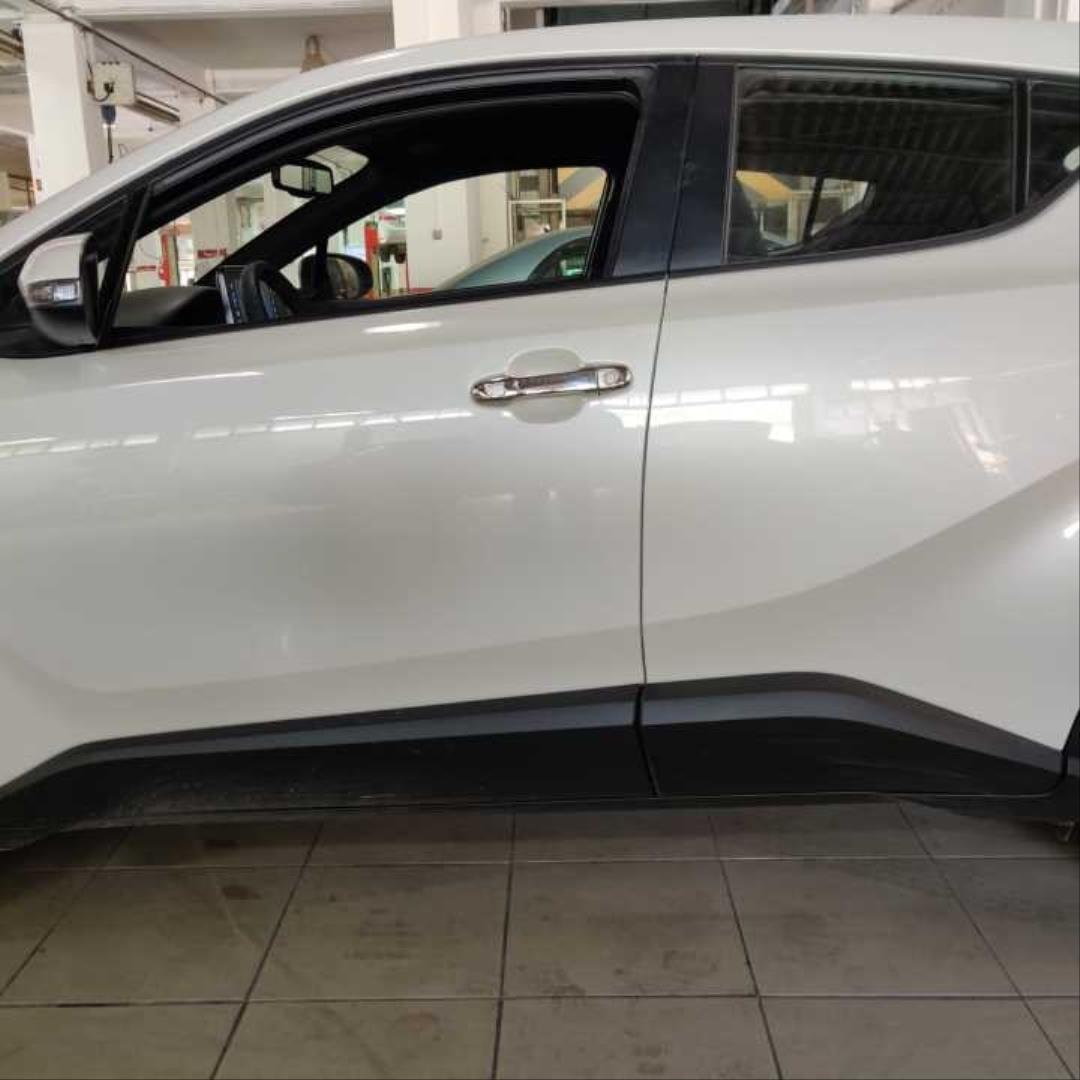 C-HR 2016-2019 IÇIN UYUMLU KAPI KOLU KAPLAMA KROM