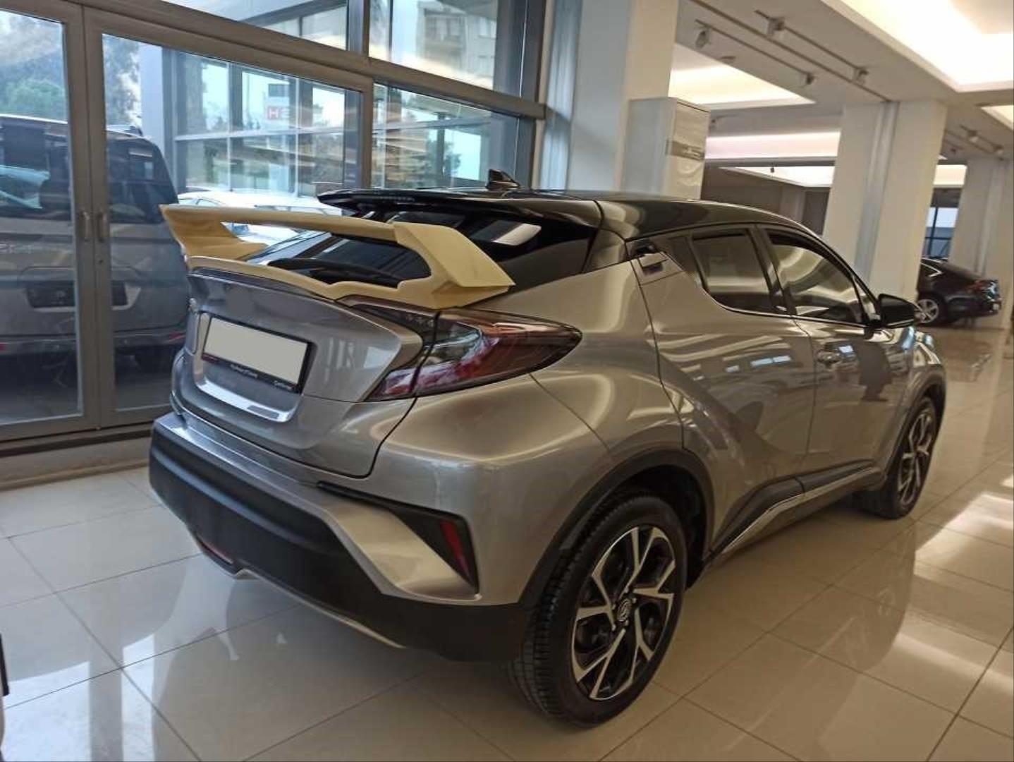 C-HR 2016-2019 IÇIN UYUMLU YÜKSEK SPOILER  