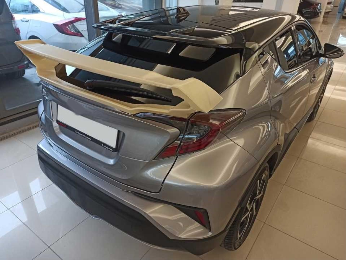 C-HR 2016-2019 IÇIN UYUMLU YÜKSEK SPOILER  