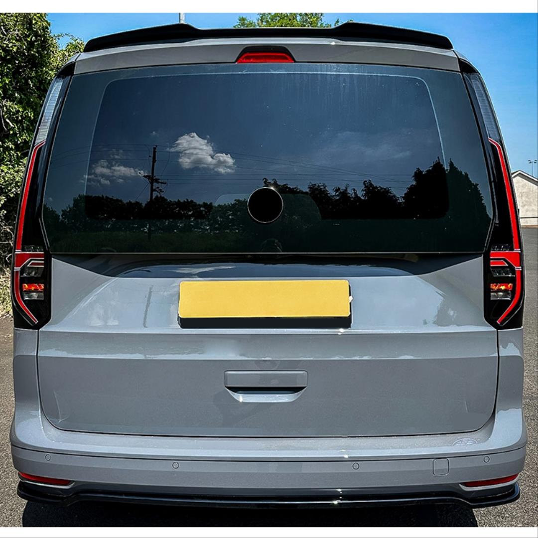 CADDY 2021+ AERO KIT (PIANO BLACK)  