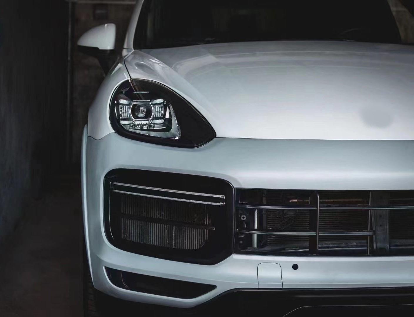 CAYENNE 2014-2017 IÇIN  FACELIFT 2018+ TURBO IÇIN UYUMLU BODY KIT (Farlar Dahil)  