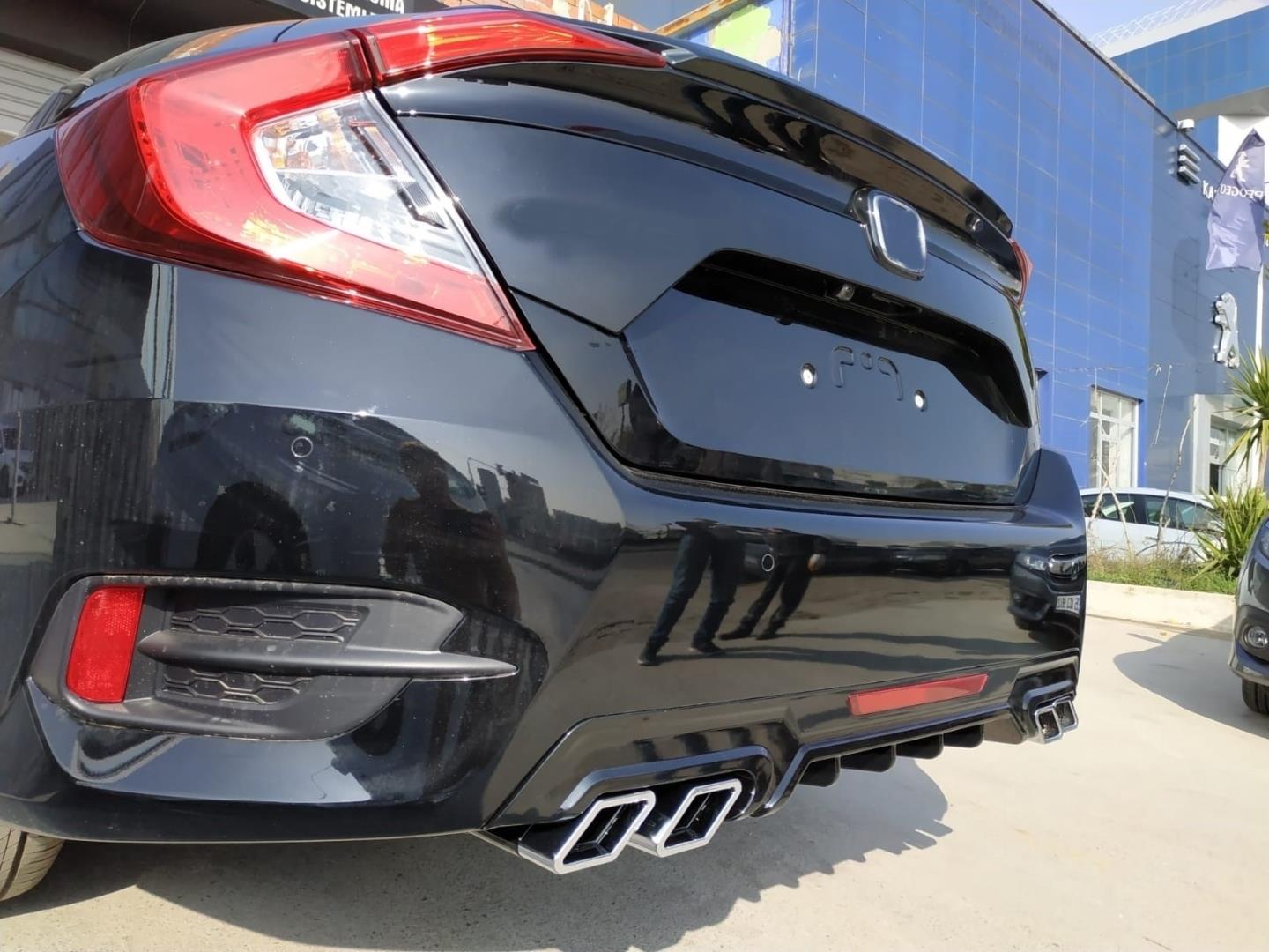 CIVIC FC5 2016-2020 IÇIN UYUMLU DIFÜZÖR KARE EGZOZ  PIANO BLACK 
