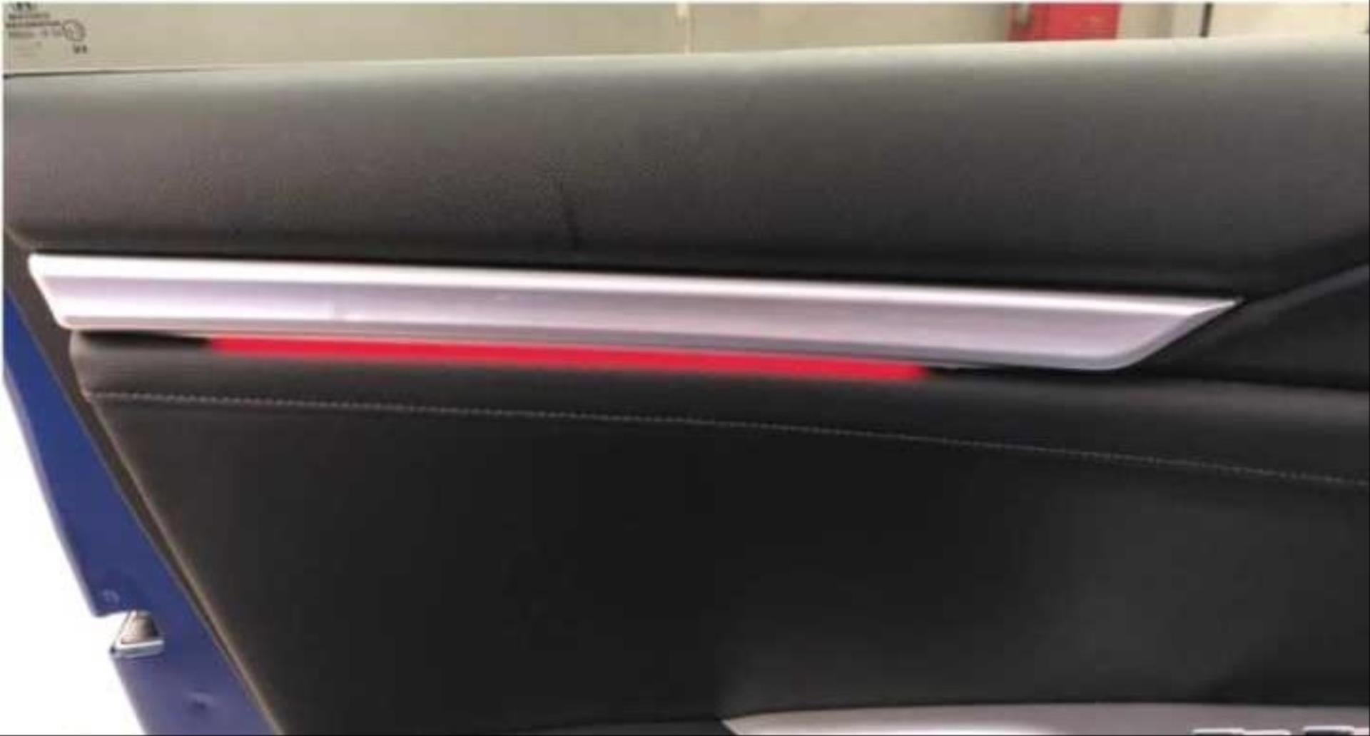 CIVIC FC5-FK7 2016-2020 IÇIN UYUMLU ISIKLI IC KAPI CITASI 4 PARCA KIRMIZI  