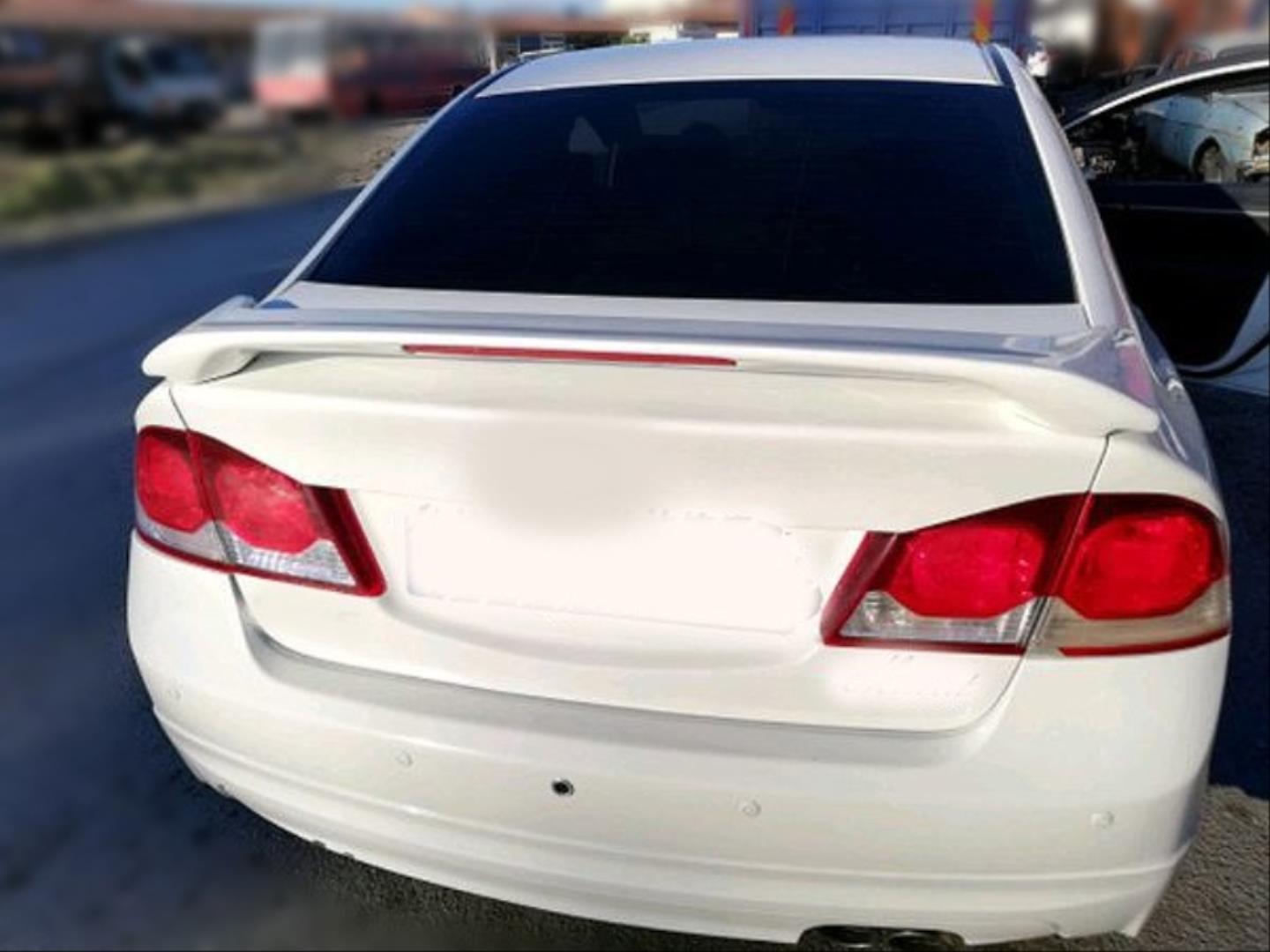CIVIC FD6 2006-2012 IÇIN UYUMLU ISIKLI SPOILER (BOYASIZ)