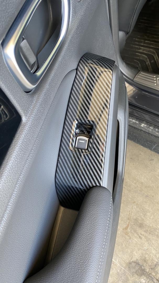 CIVIC FE1 2022 IÇIN UYUMLU  CAM DUGME KAPLAMA - KARBON 