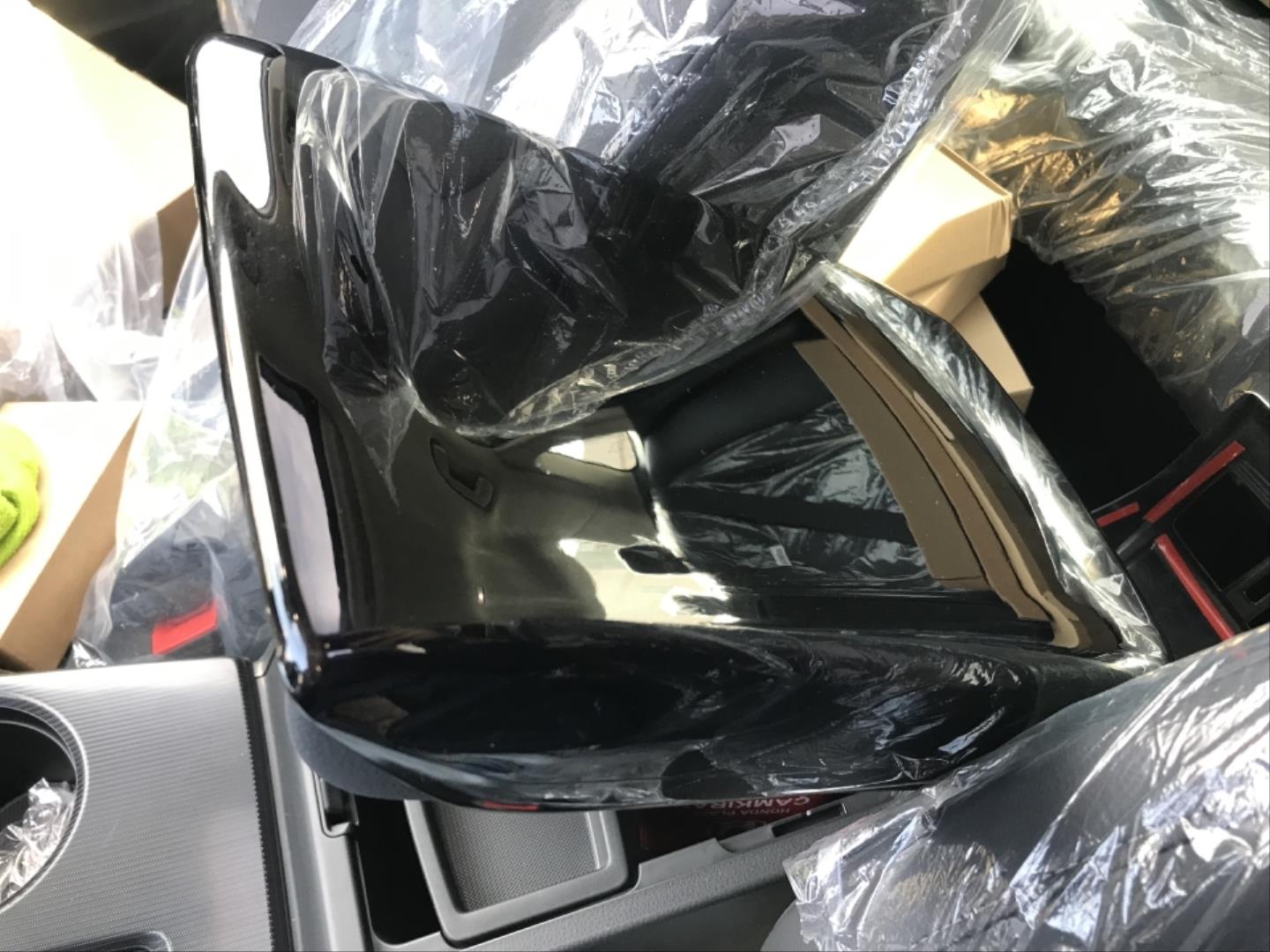 CIVIC FE1 2022 IÇIN UYUMLU  KOL DAYAMA - PIANO BLACK 