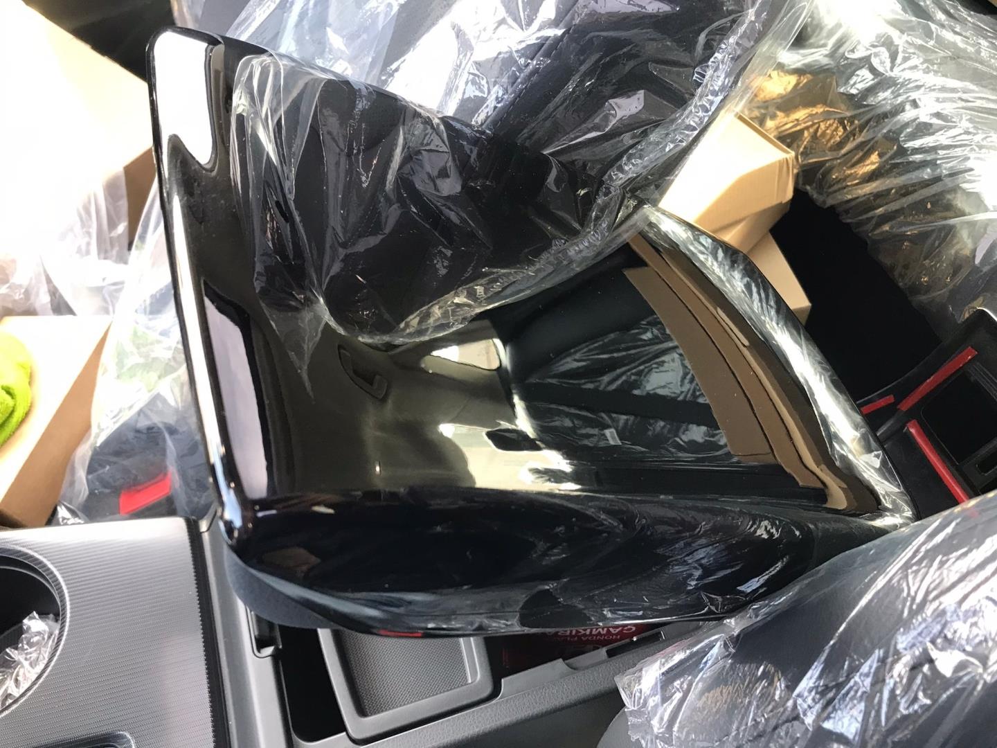 CIVIC FE1 2022 IÇIN UYUMLU  KOL DAYAMA - PIANO BLACK 