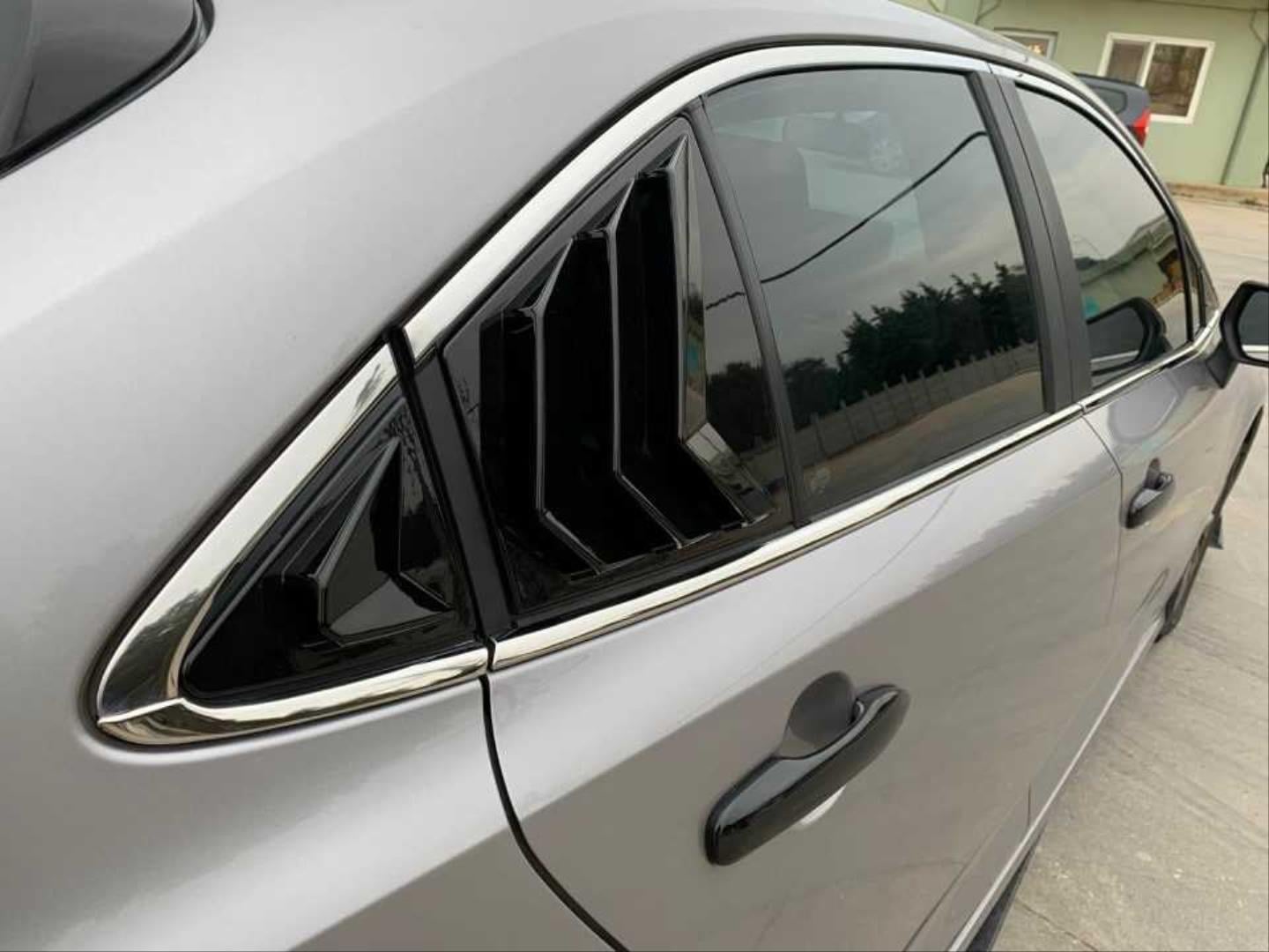 COROLLA 2019+ IÇIN UYUMLU CAM NIKELAJI 