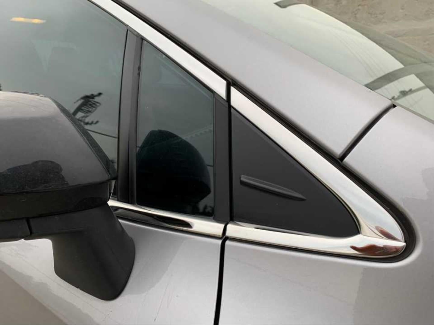 COROLLA 2019+ IÇIN UYUMLU CAM NIKELAJI 
