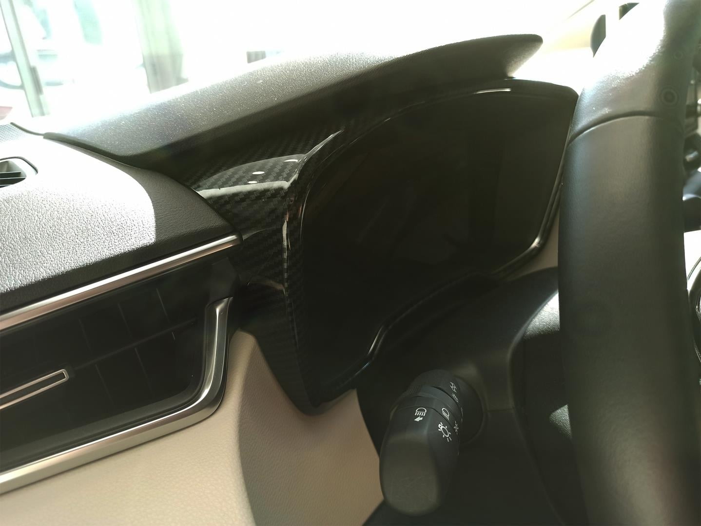 COROLLA 2019+ IÇIN UYUMLU KARBON GOSTERGE KAPLAMA