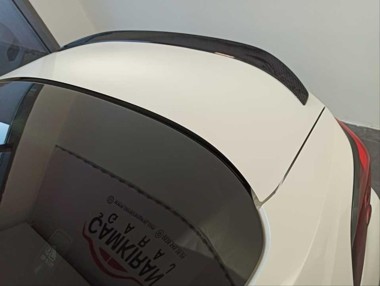 COROLLA 2019+ IÇIN UYUMLU SPOILER KARBON 