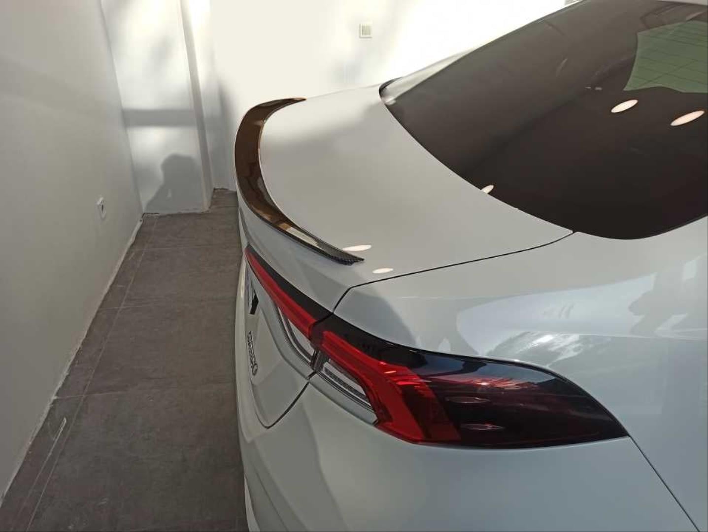 COROLLA 2019+ IÇIN UYUMLU SPOILER KARBON 