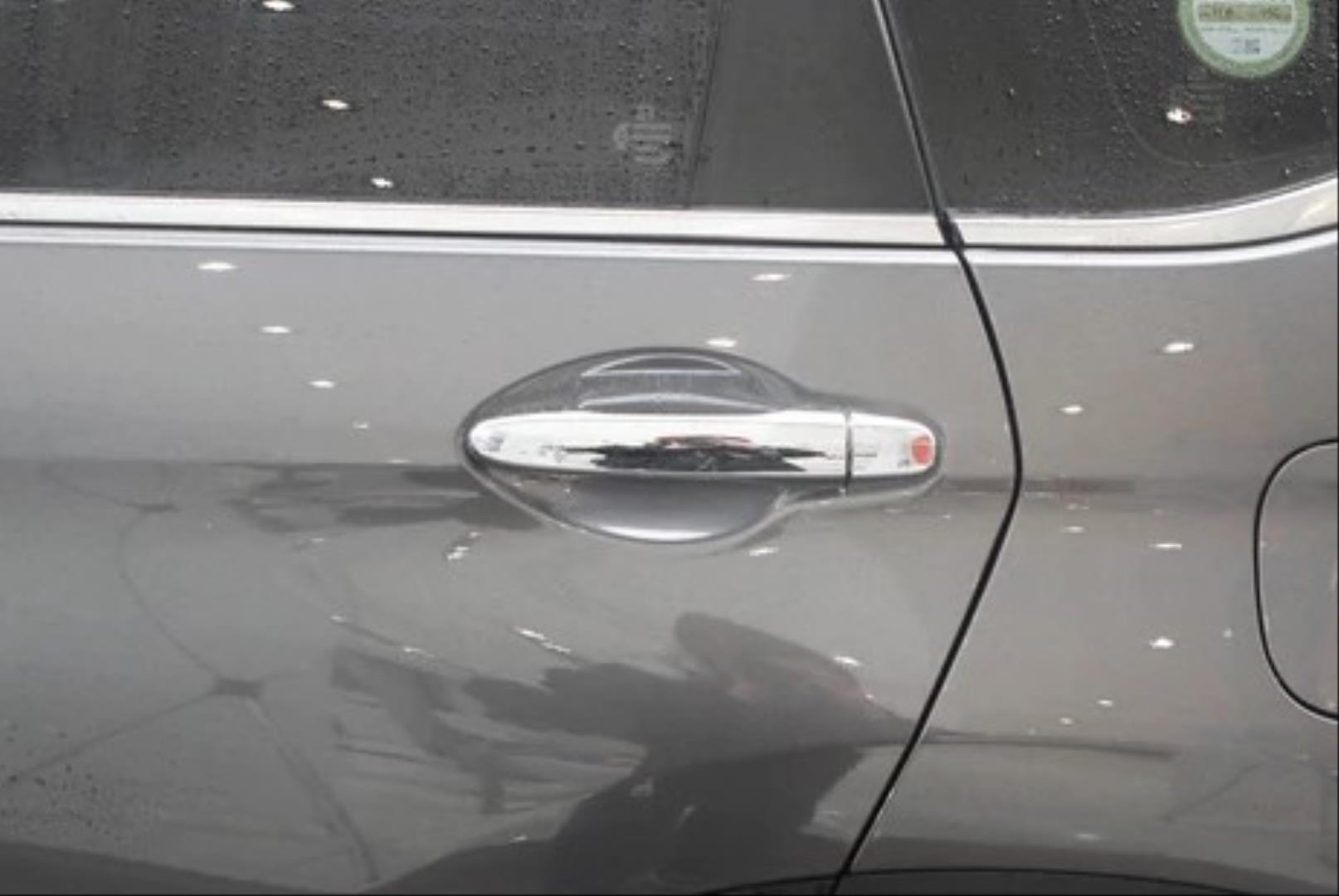 CR-V 2017+ IÇIN UYUMLU  NIKELAJ KAPI KOLU