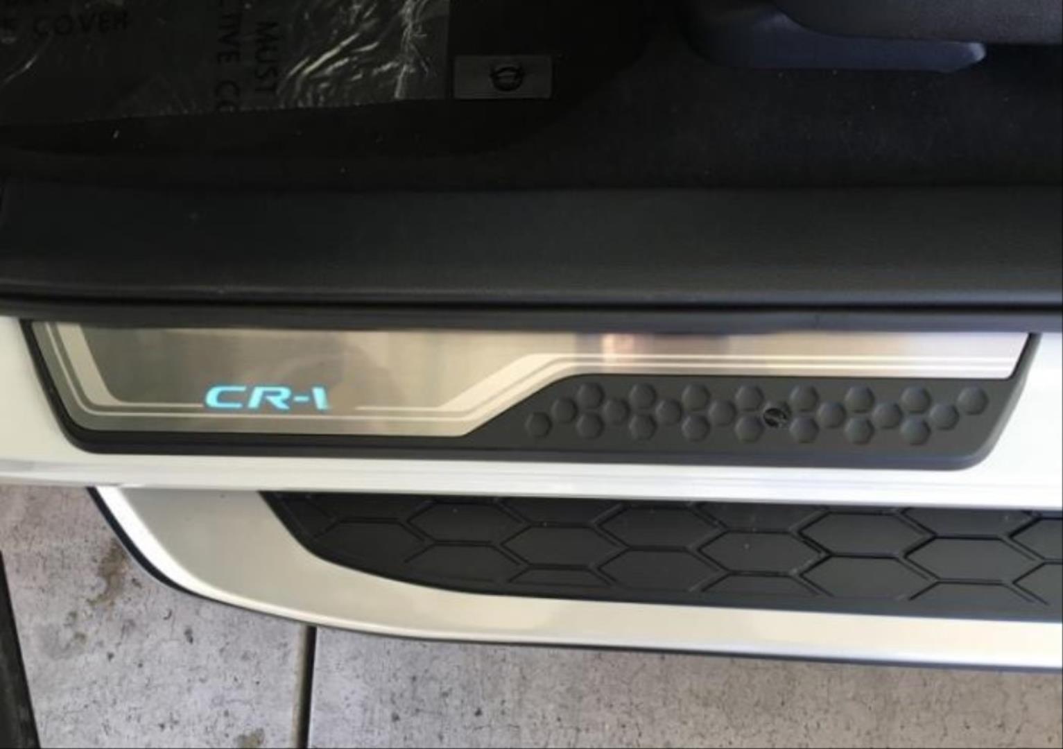 CR-V 2018-2019 IÇIN UYUMLU  KAPI ESIGI NIKELAJI MAVI
