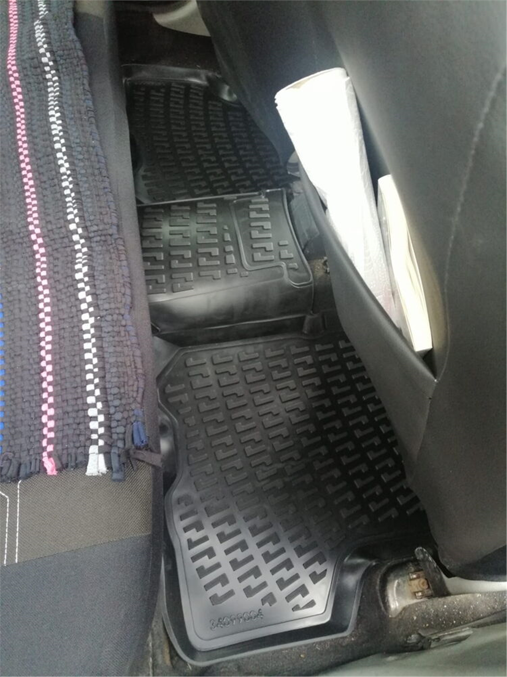 Dacia Logan 2004-2012 Havuzlu Paspas | MCV