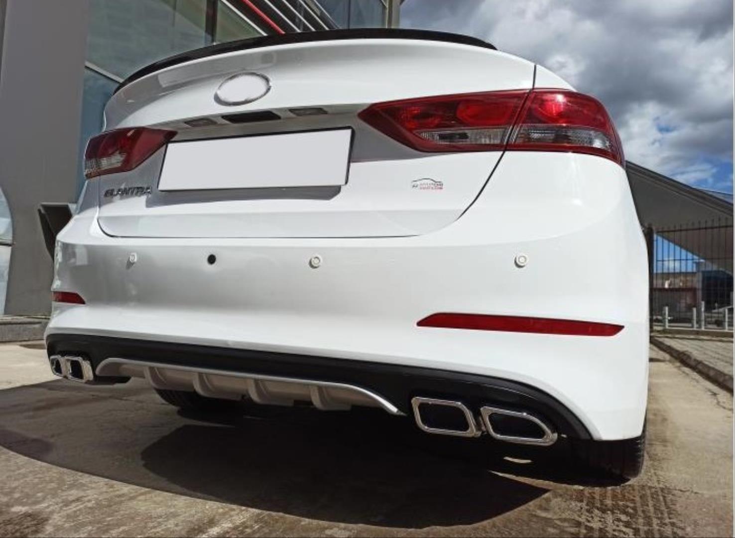 ELANTRA 2016-2019 IÇIN UYUMLU 4 EGZOZ SILVER DIFÜZÖR 