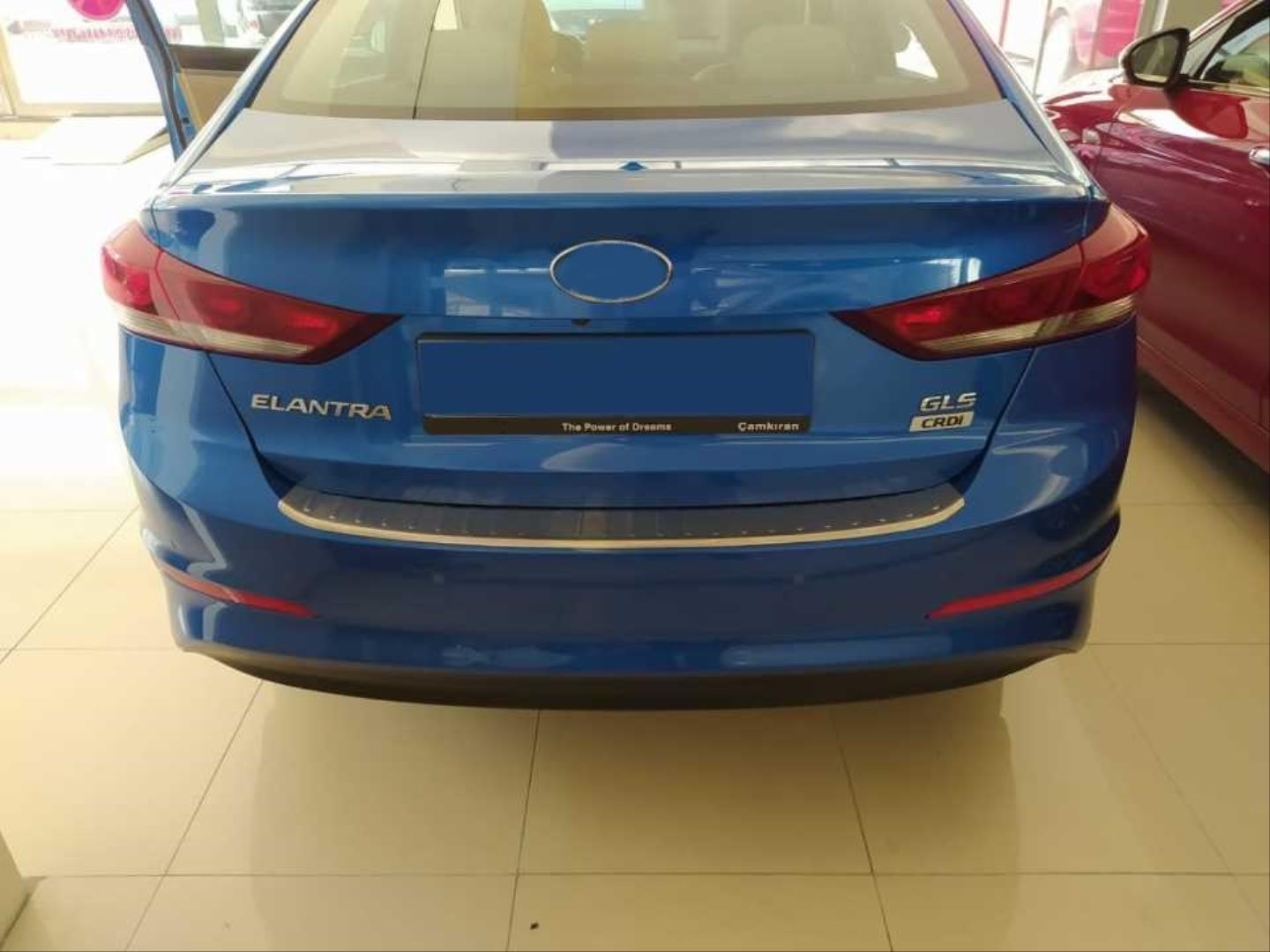 ELANTRA 2016-2019 IÇIN UYUMLU ARKA TAMPON ÜST KORUMASI KROM
