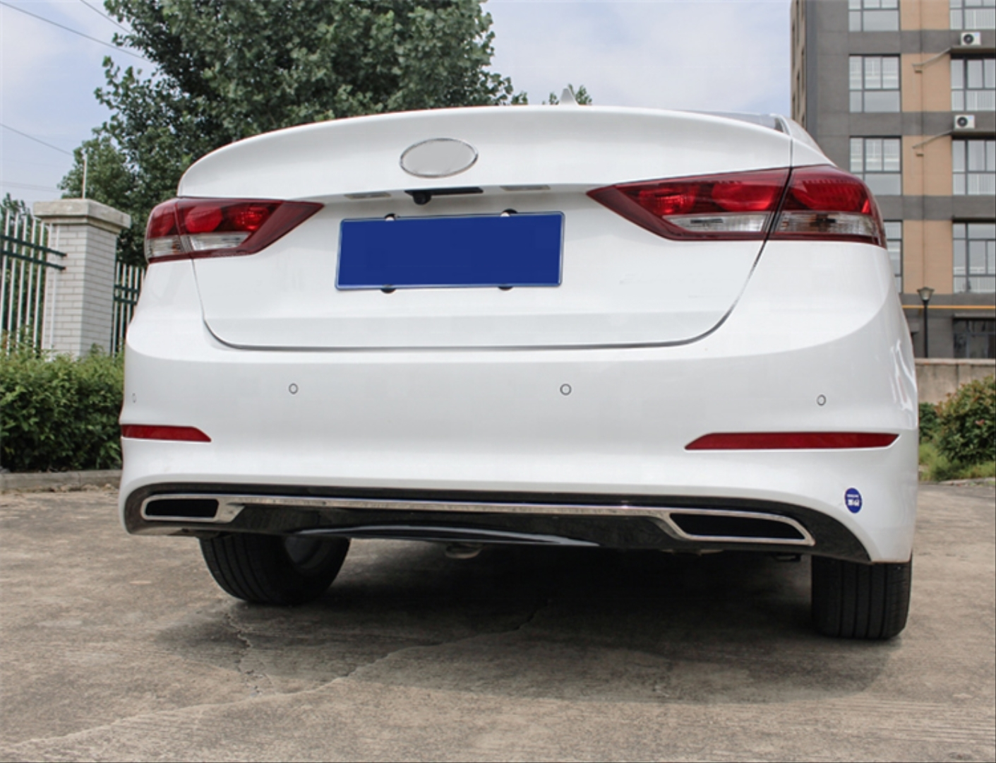 ELANTRA 2016-2019 IÇIN UYUMLU DIFÜZÖR - MERCEDES DIZAYN  