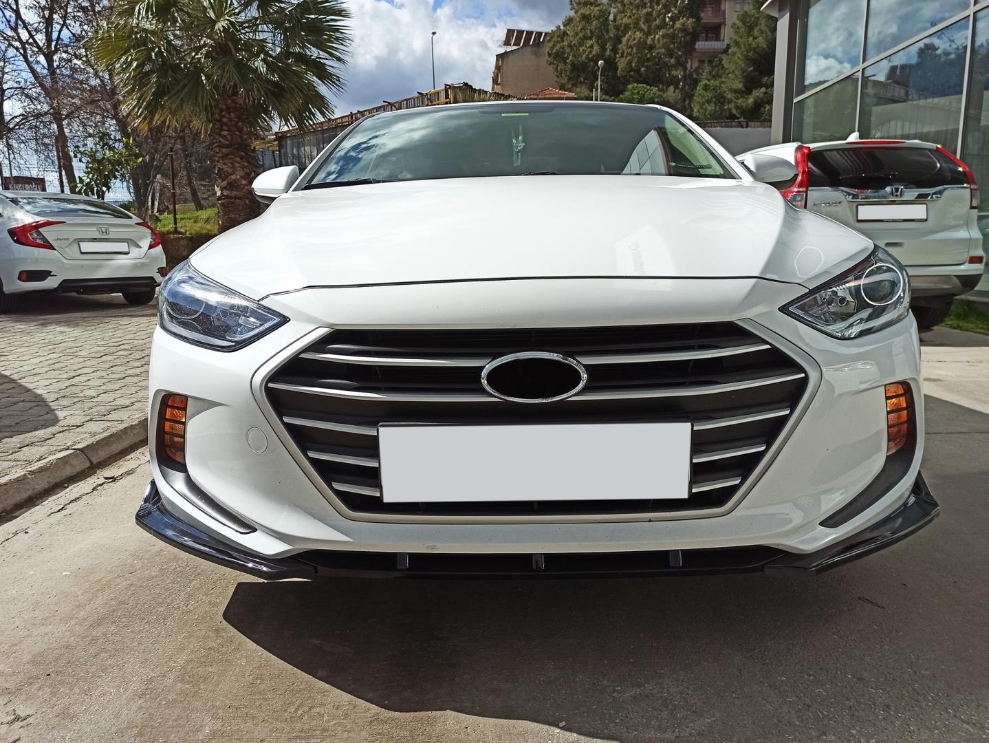 ELANTRA 2016-2019 IÇIN UYUMLU ÖN LIP KULAKLI