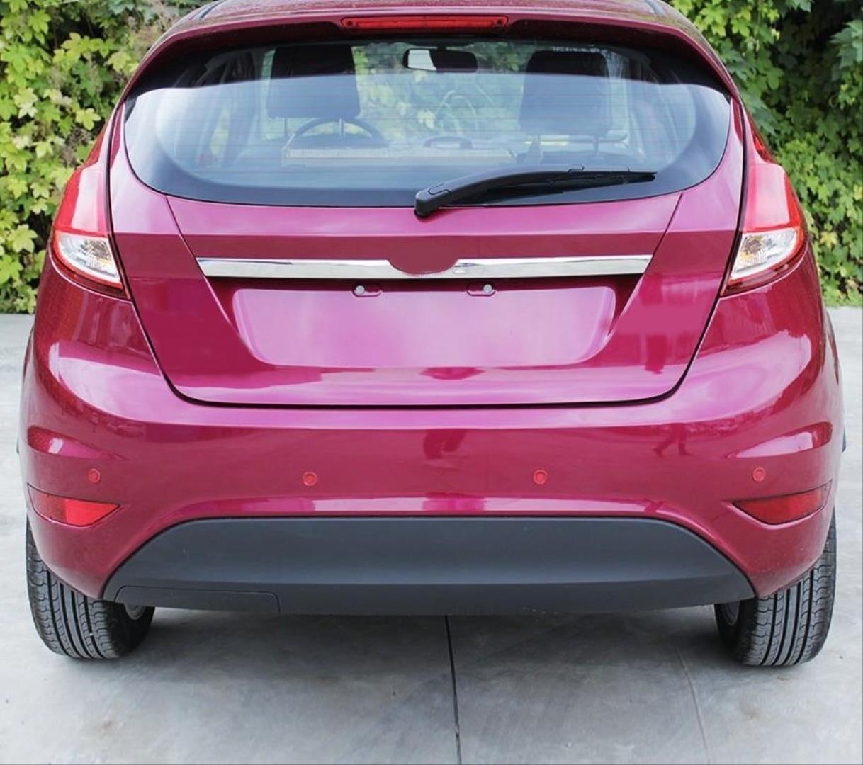 FIESTA IÇIN UYUMLU ARKA BAGAJ ÇITASI HATCHBACK 