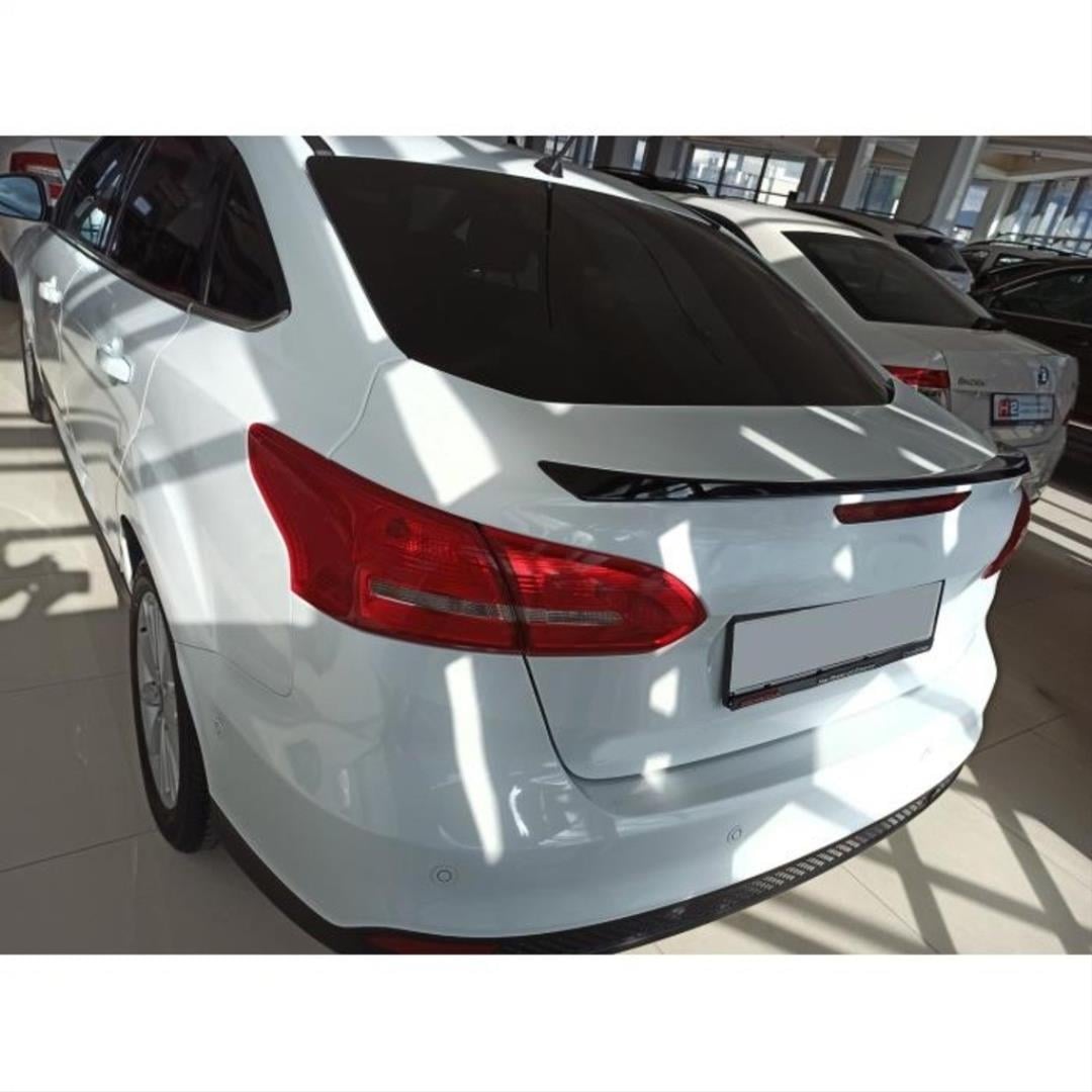FOCUS IÇIN UYUMLU 2014-2018 HYBRID SPOILER   - PIANO BLACK (PARLAK SIYAH)