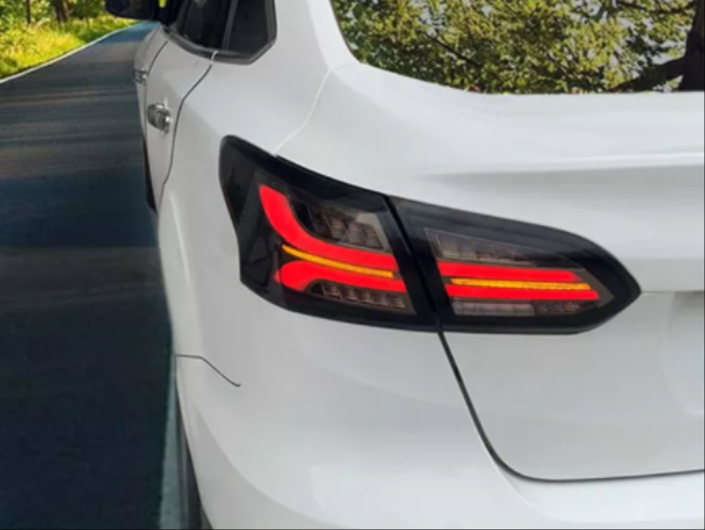 FOCUS IÇIN UYUMLU 2015-2018 LED STOP   