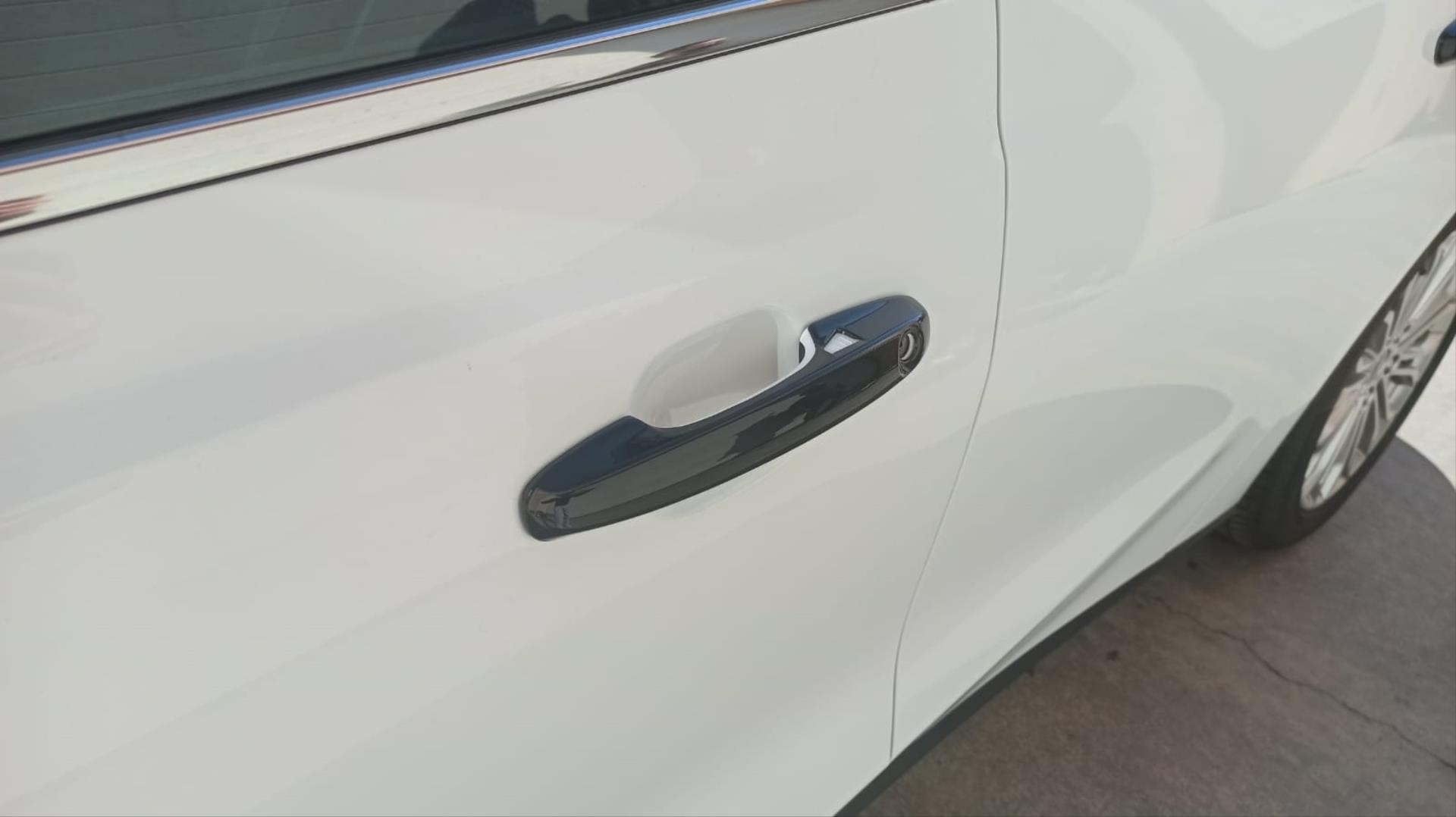 FOCUS IÇIN UYUMLU 2019+ KAPI KOLU PIANO BLACK(SMART KEY) 