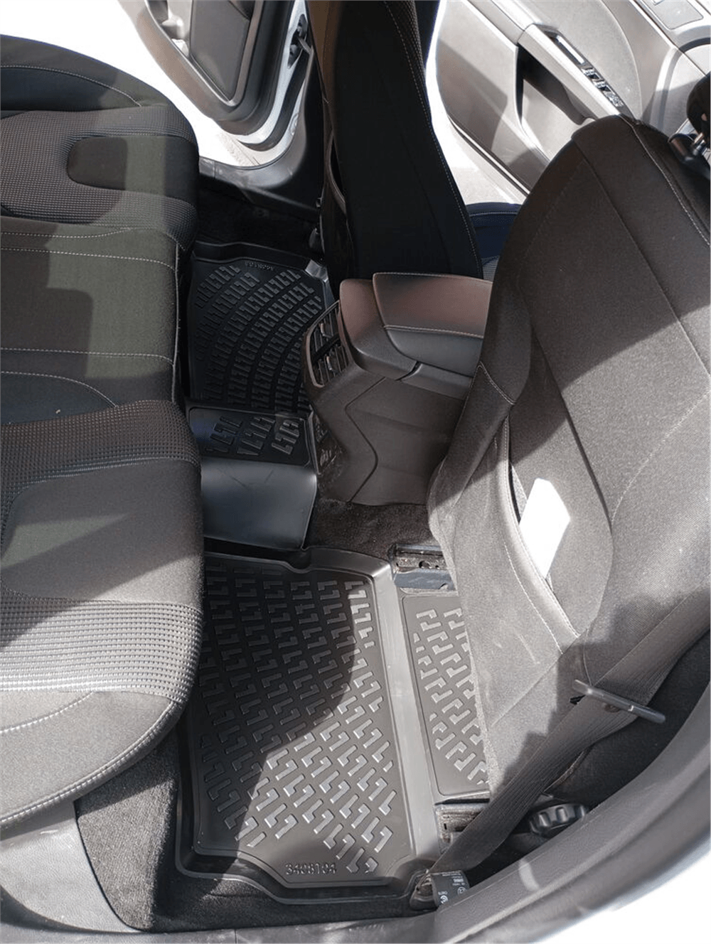Ford Mondeo 2014 Sonrası Havuzlu Paspas