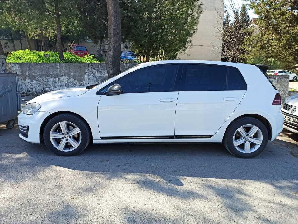 GOLF 7 - 7.5 2013-2020 IÇIN UYUMLU KAPI ÇITASI PIANO BLACK
