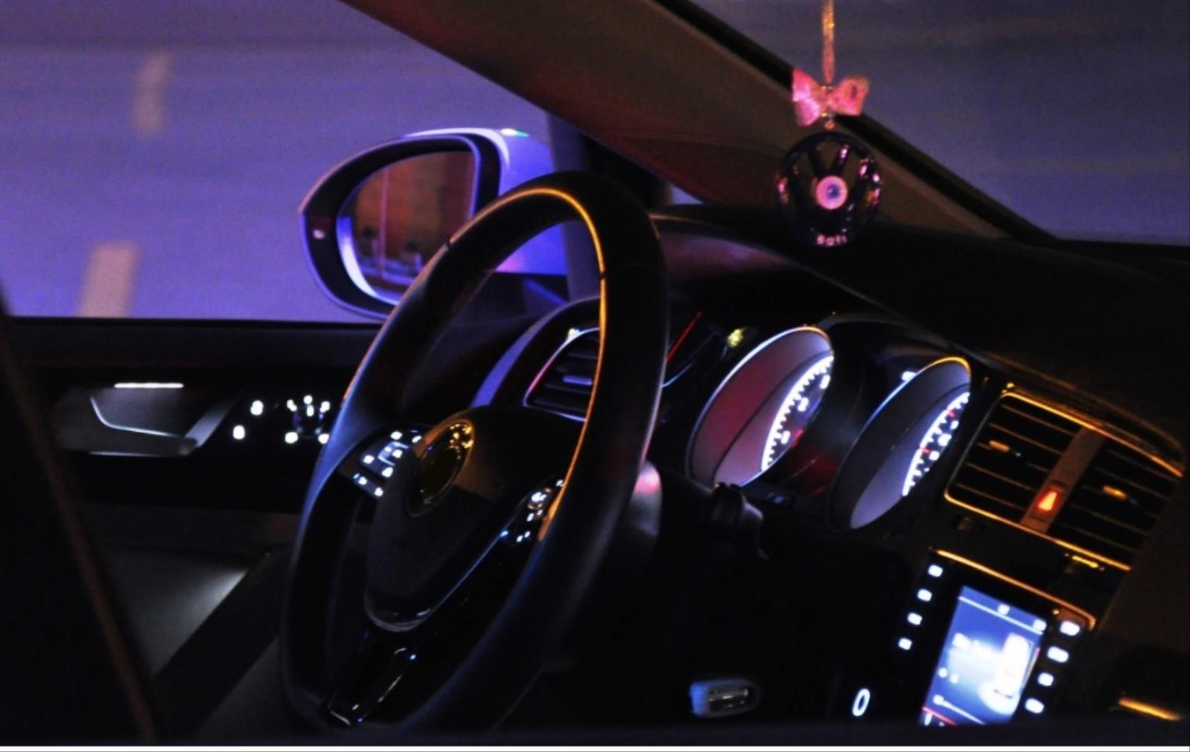 GOLF 7-7.5 IÇIN UYUMLU AMBIANS SET - 64 RENK (AYDINLATMA)   