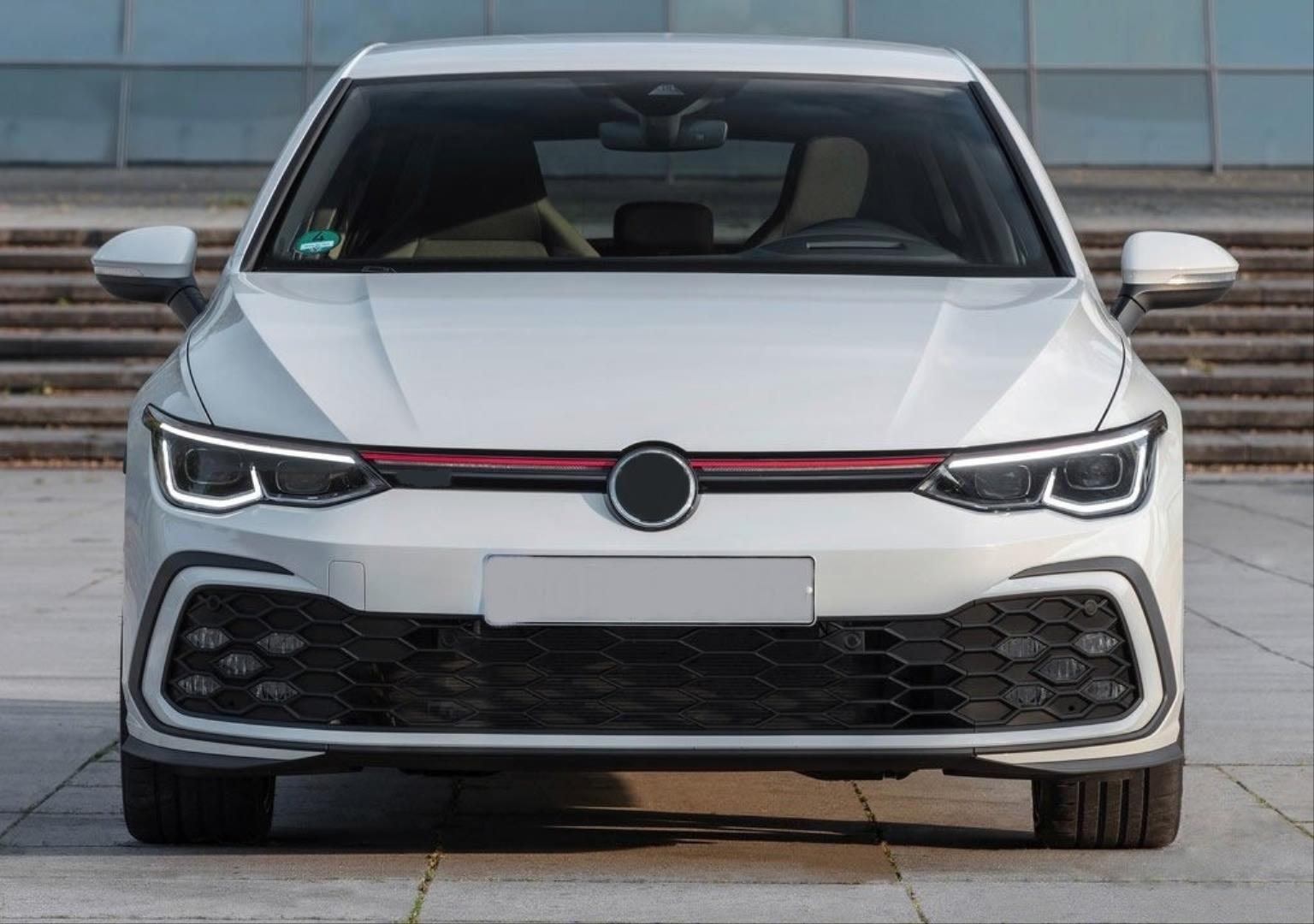 GOLF 8 IÇIN UYUMLU GTI ÖN TAMPON VE PANJUR SETI   