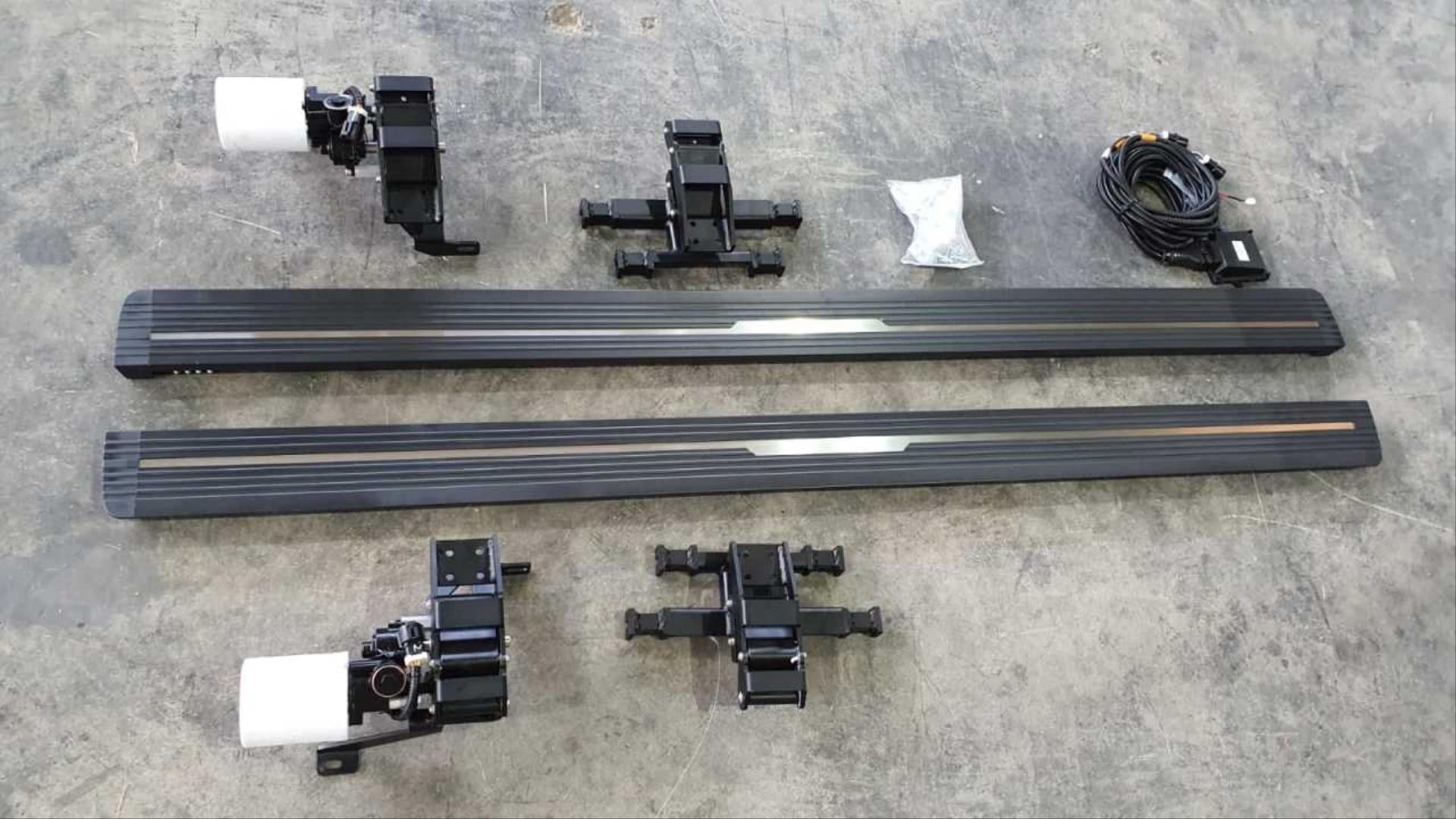 HILUX REVO 2019-2020 ELEKTRIKLI YAN BASAMAK 