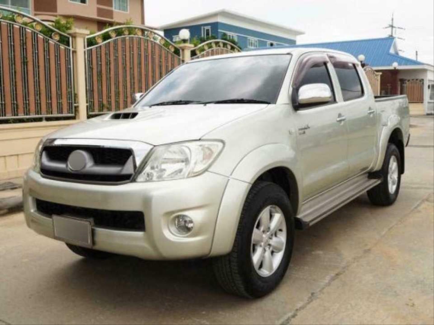 HILUX VIGO 2012-2015 IÇIN UYUMLU KAPI KOLU IÇ KAPLAMA SIYAH 