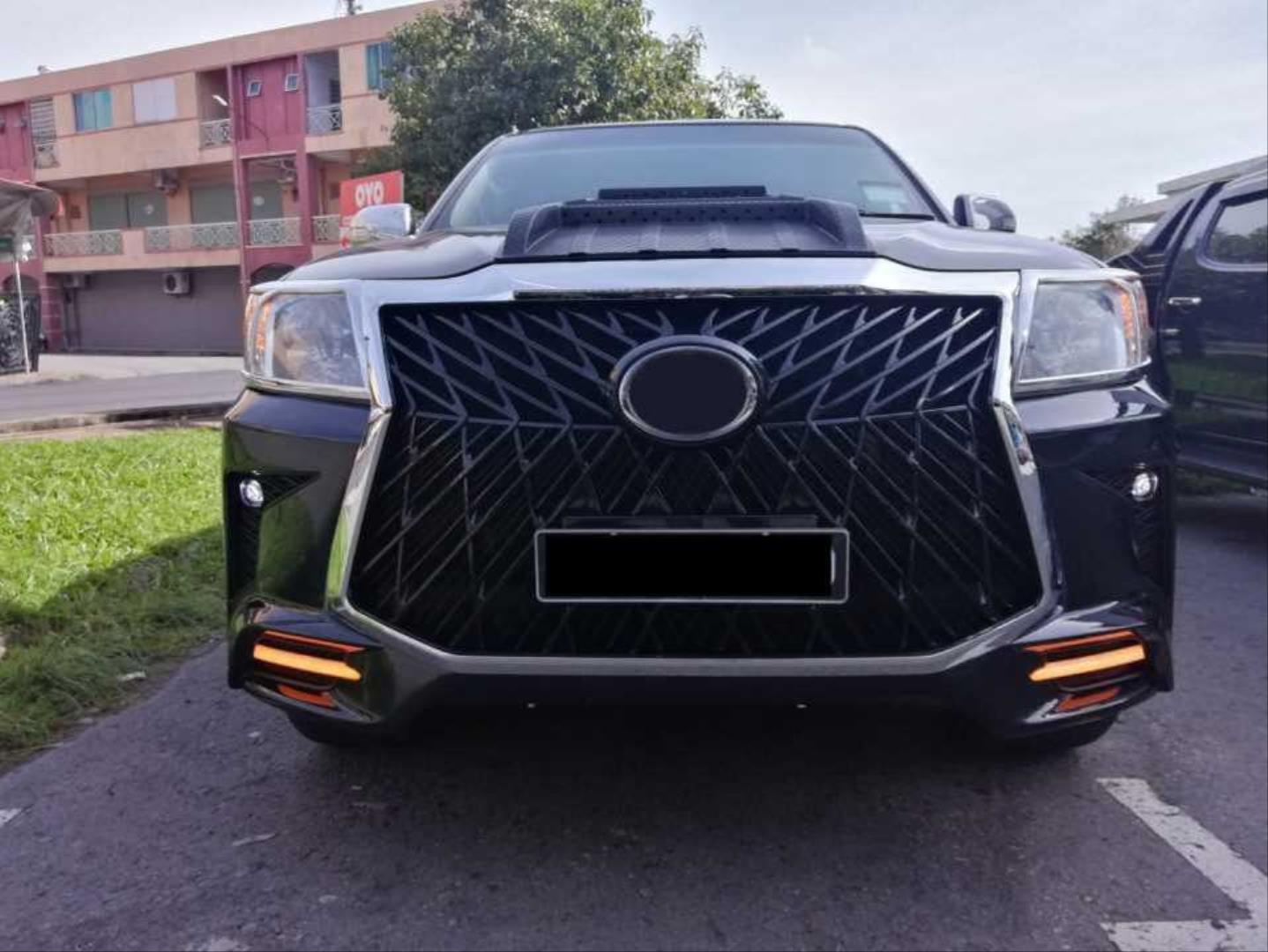 HILUX VIGO (2012-2015) IÇIN UYUMLU LEXUS ÖN TAMPON+PANJUR