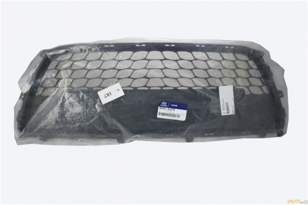 
Hyundai İ-30 2007-Tampon Izgarası Ön

