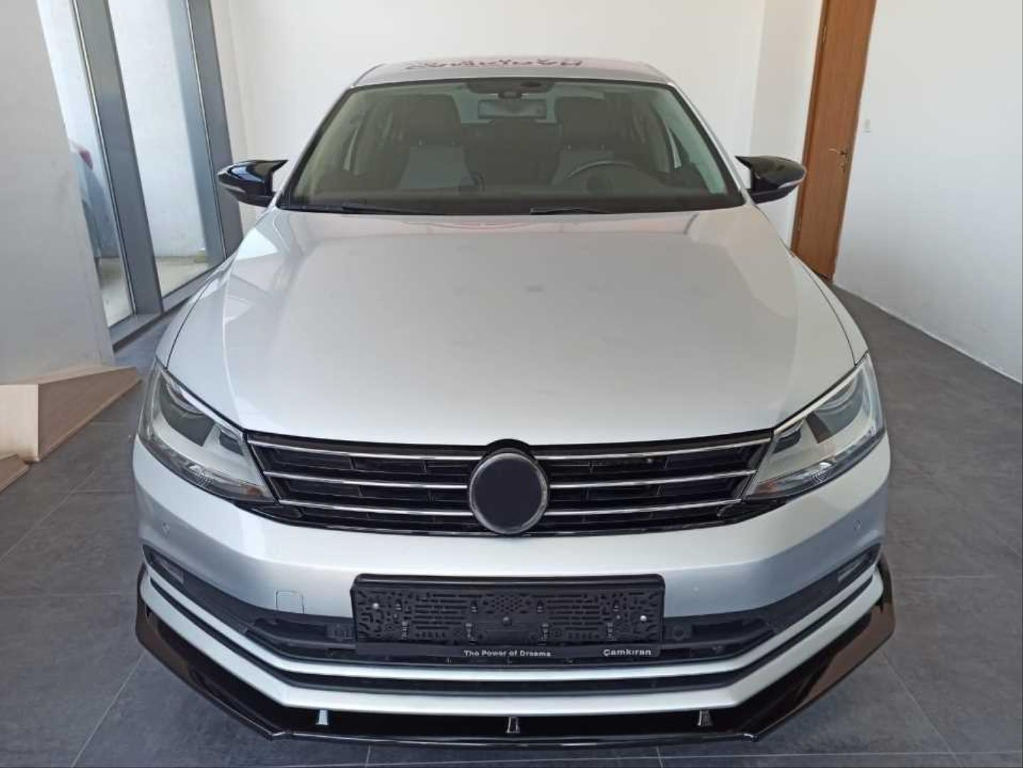 JETTA/SCIROCCO/NEW BEETLE 2012-2018  IÇIN UYUMLU AYNA KAPAGI PIANO BLACK