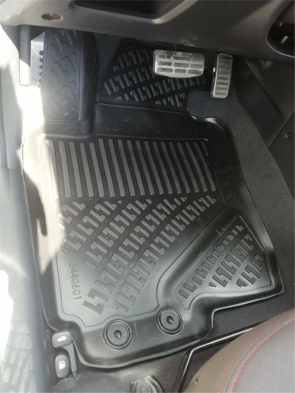 Kia Cerato 2009-2012 Havuzlu Paspas