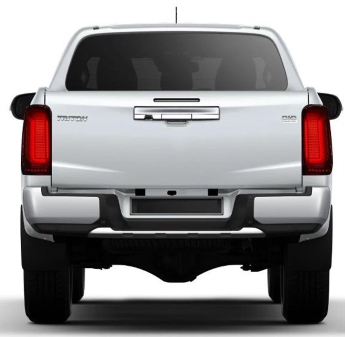 L200 2019+ IÇIN UYUMLU  LED STOP  