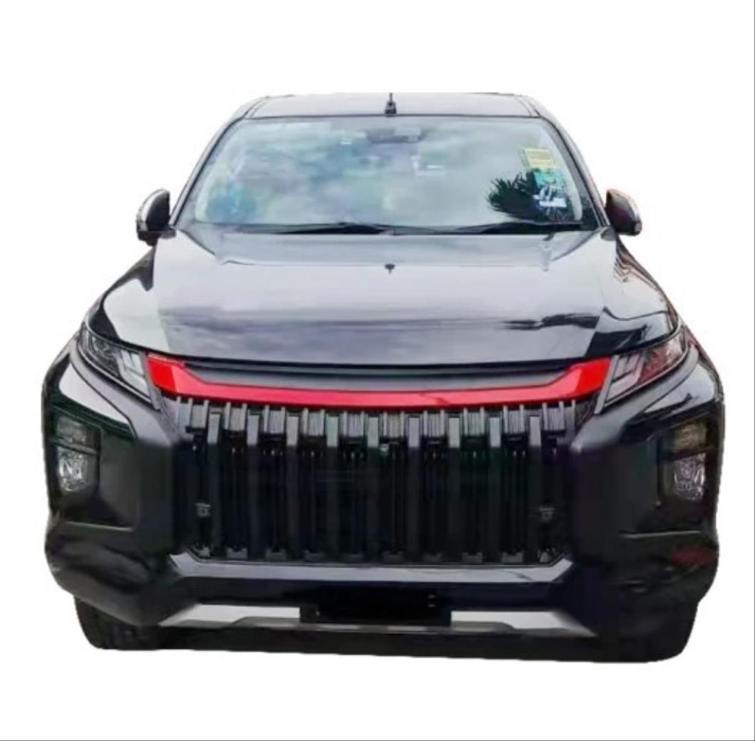 L200 2019+ IÇIN UYUMLU  SIYAH PANJUR ( KIRMIZI ÇIZGILI) 