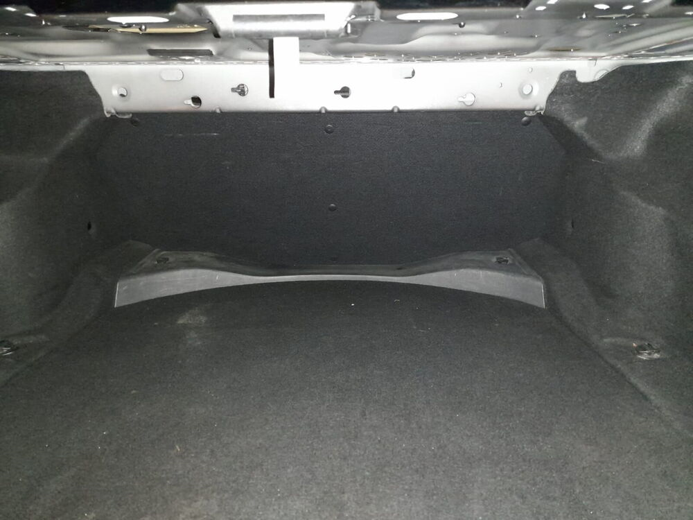 Mercedes-Benz C Serisi 2007-2014 W204 Bagaj Havuzu | Plastik Setli