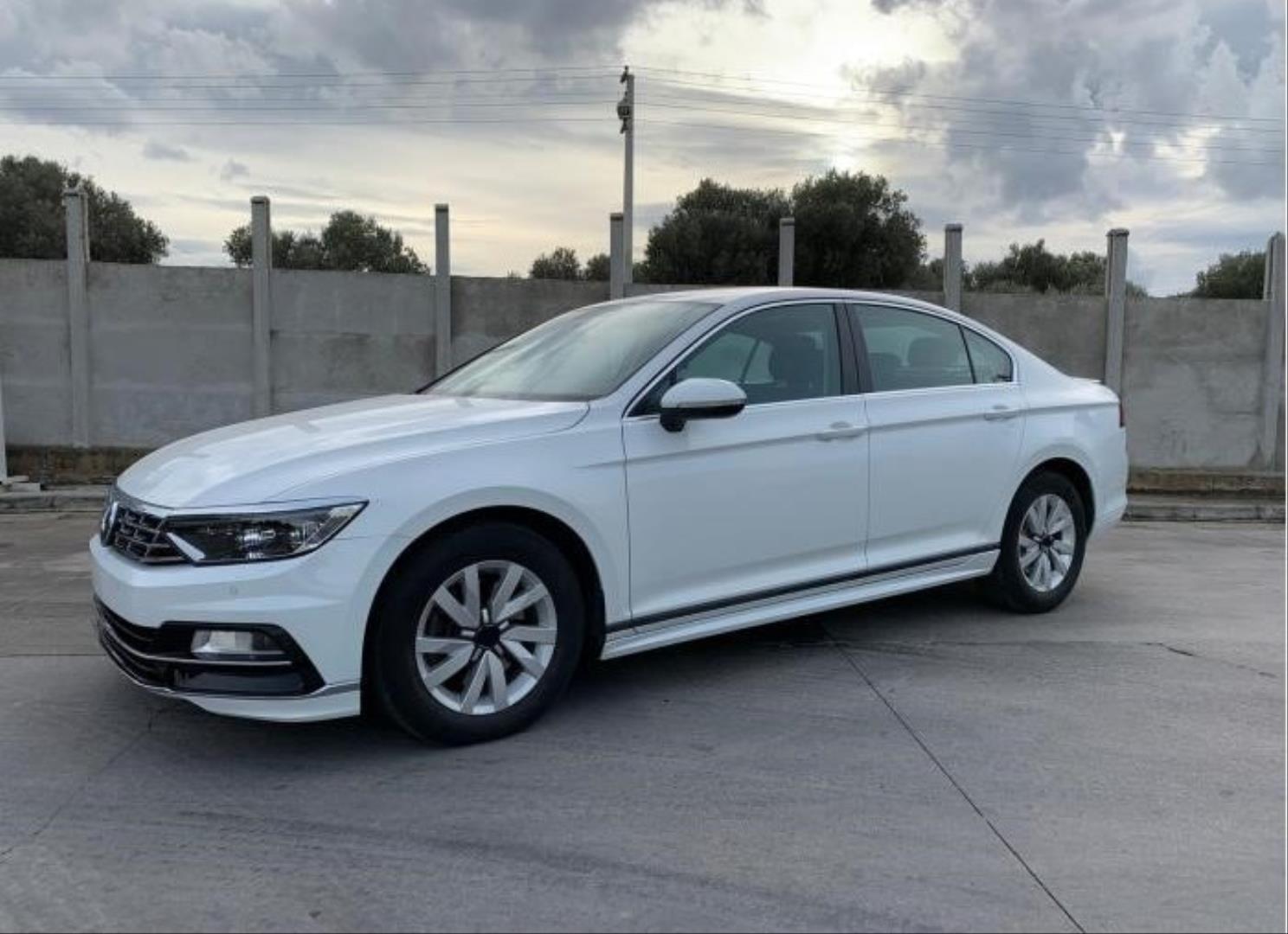 PASSAT 2015+ IÇIN UYUMLU  B8 R-LINE YAN MARSPIYEL 