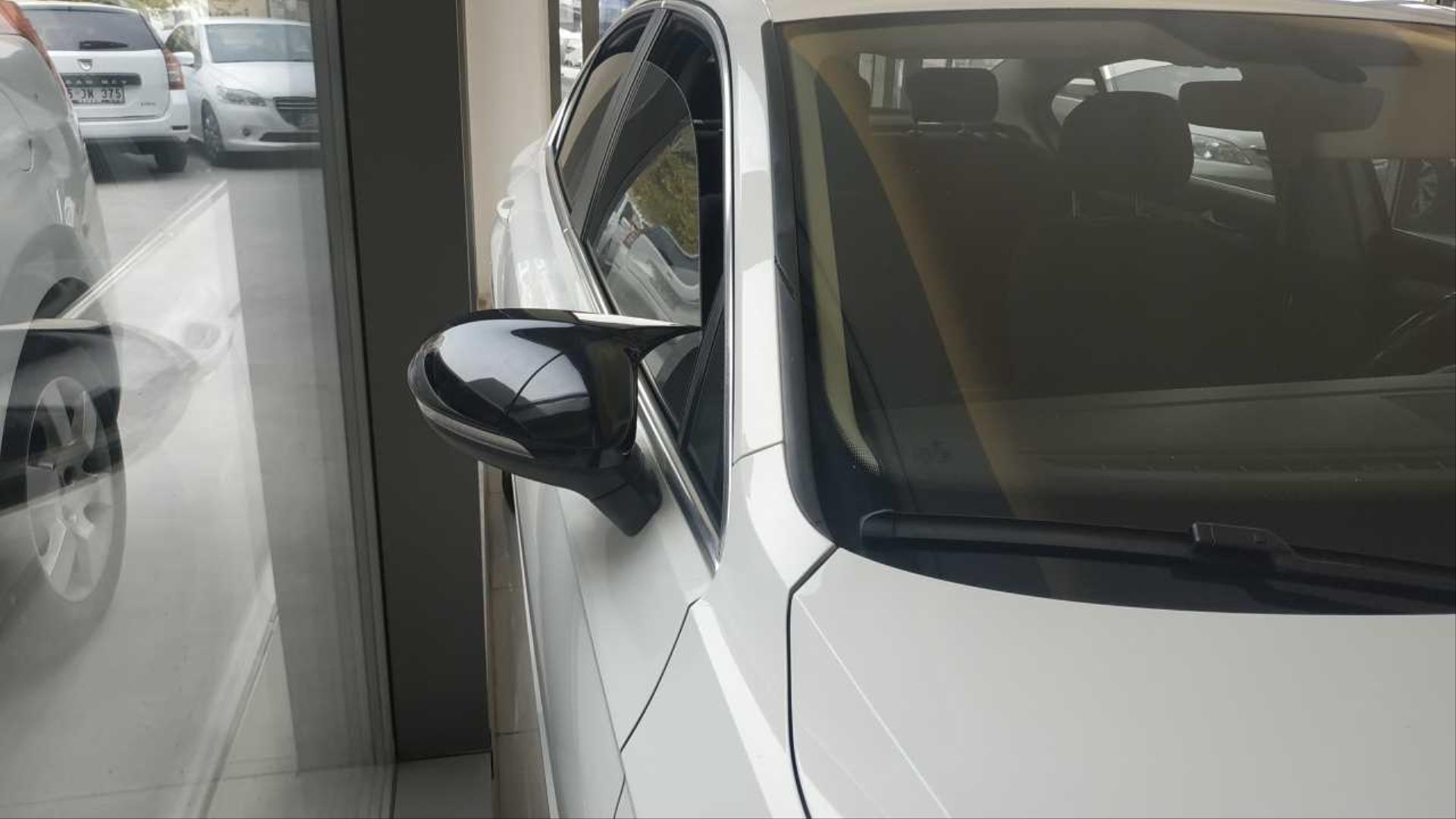 PASSAT 2015+ IÇIN UYUMLU B8 AYNA KAPAGI