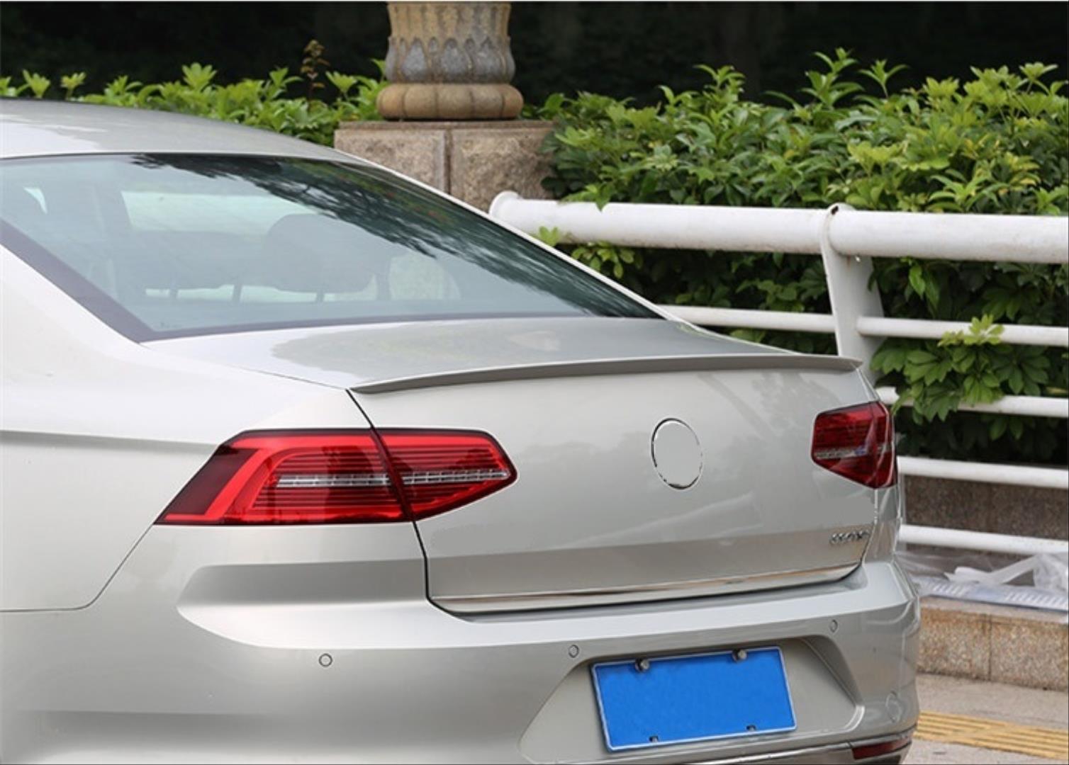 PASSAT B8 2015+ IÇIN UYUMLU ANATOMIK SPOILER (BOYASIZ)