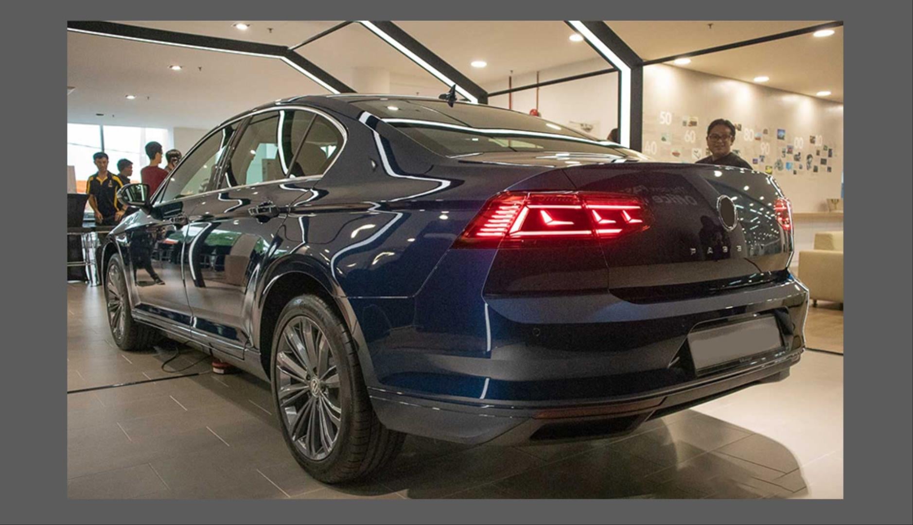 PASSAT B8 ICIN UYUMLU 8,5 GÖRÜNÜM LED STOP  