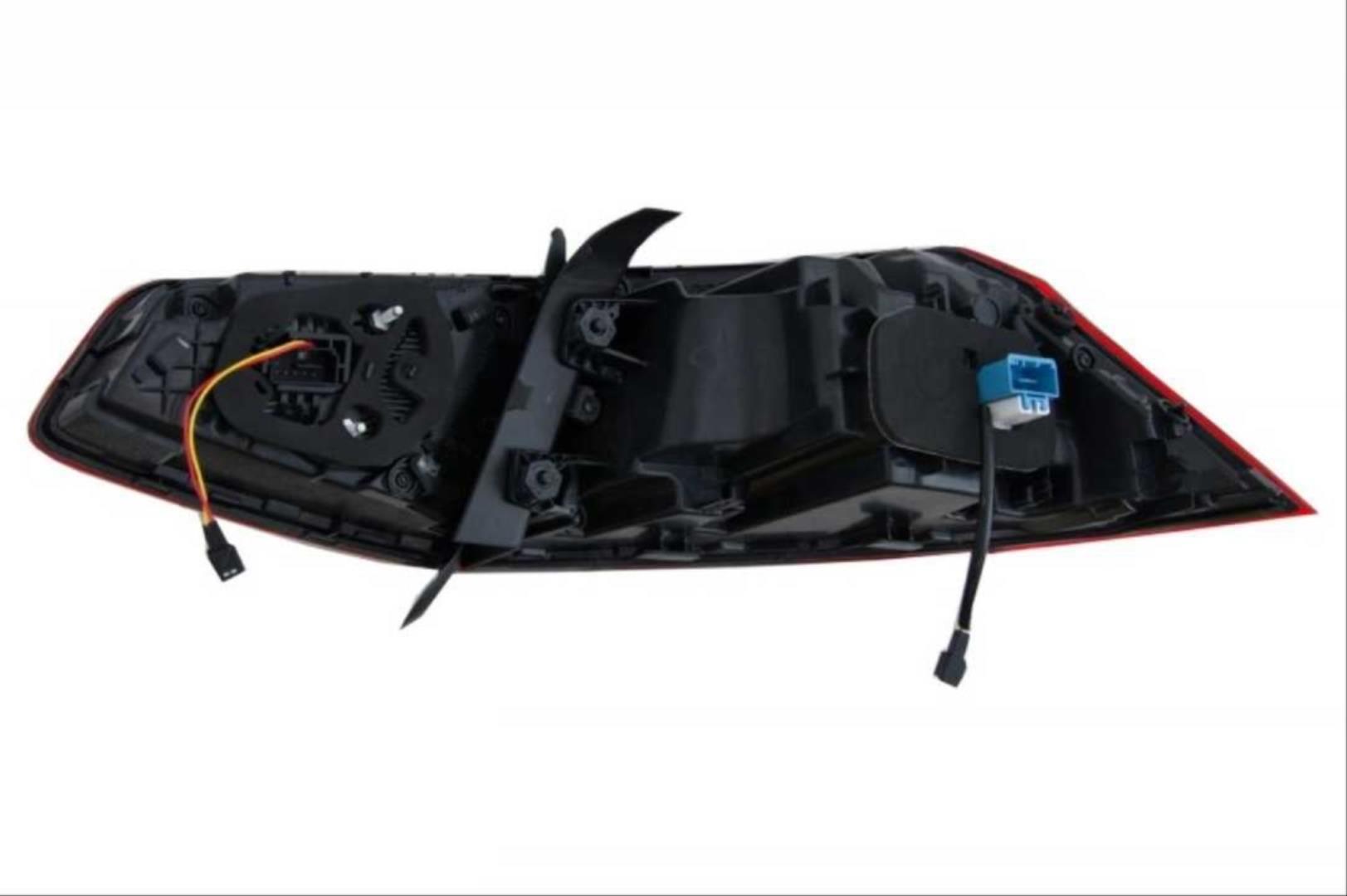 PASSAT B8 IÇIN UYUMLU HIGHLINE LED STOP 
