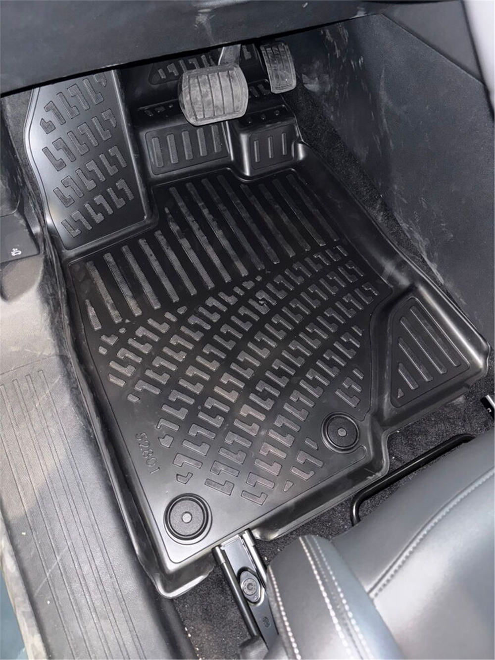 Peugeot 3008 2024 Sonrası Havuzlu Paspas | Elektrikli