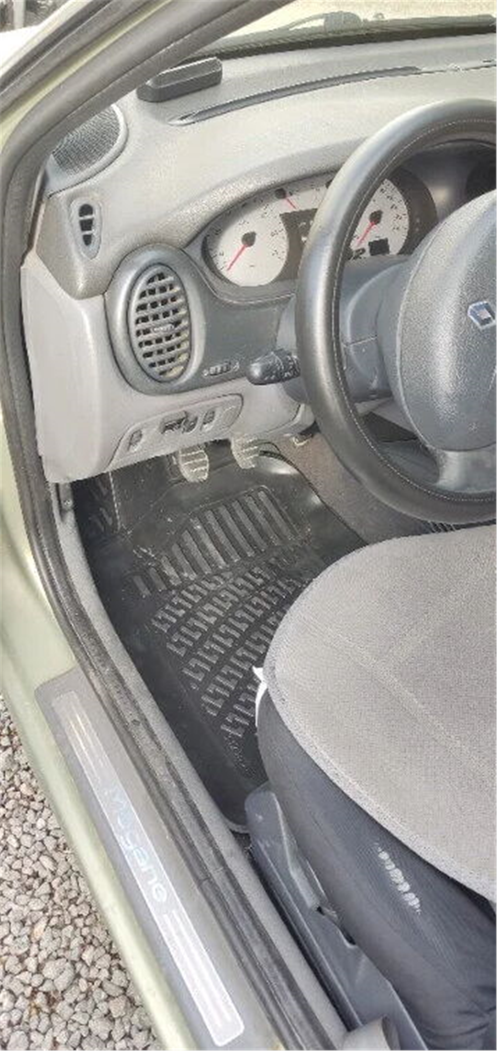 Renault Megane 1 1995-2002 Havuzlu Paspas